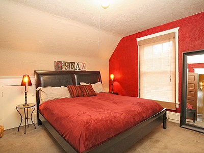 Capitol Hill Funhouse Bed and Breakfast